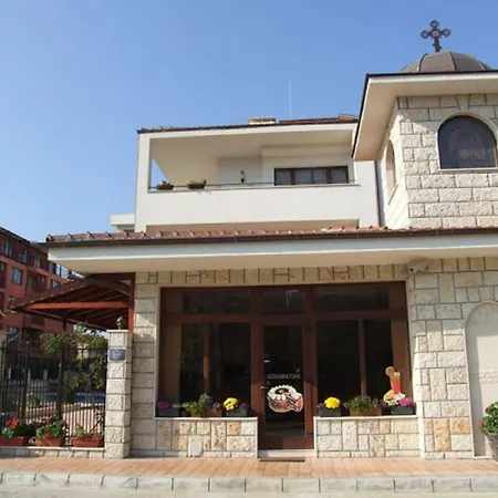 Szálloda Maria Revas 5*