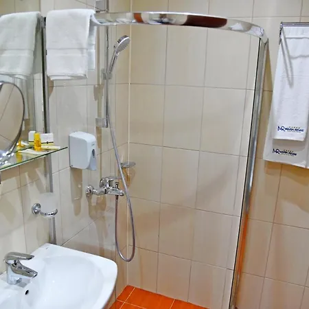 Hotell Maria Revas 5*