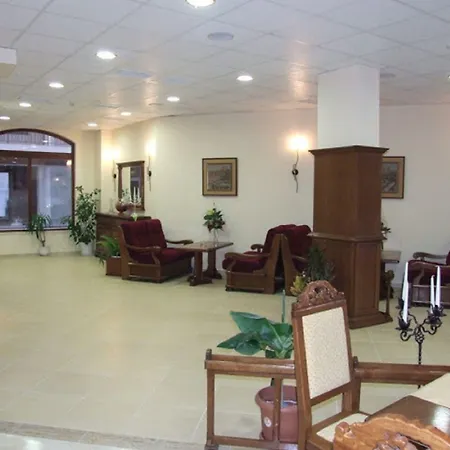ماريا ريفاس فندق 5*