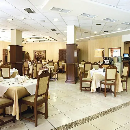 ماريا ريفاس